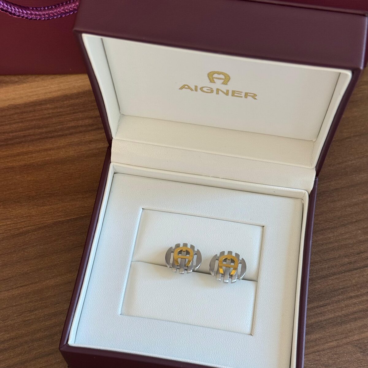 Aigner Cufflink - Image 1