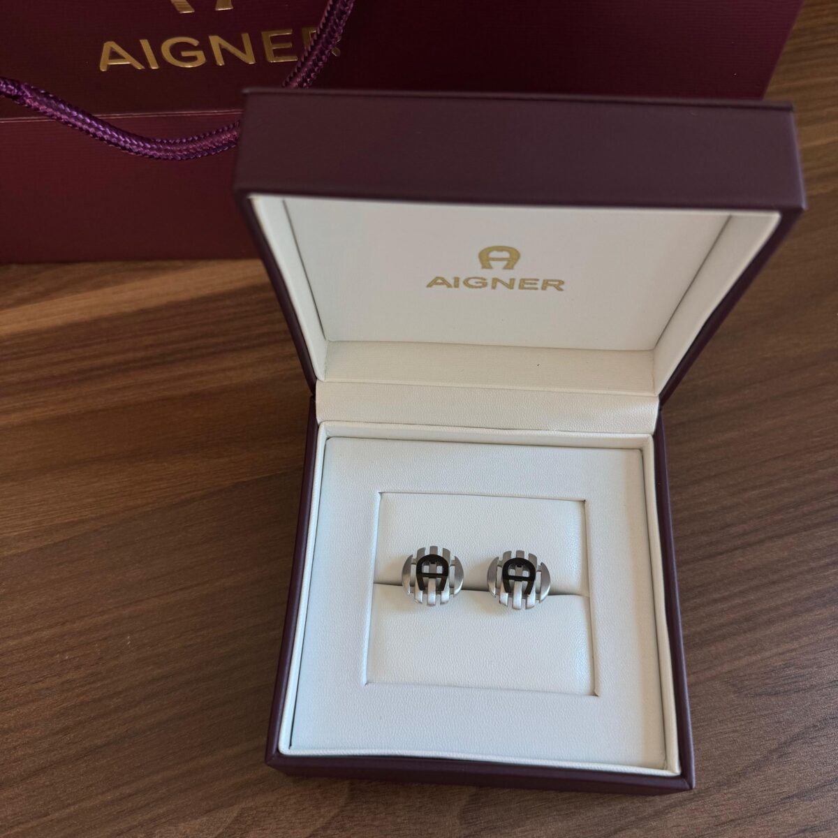 Aigner Cufflinks - Image 2