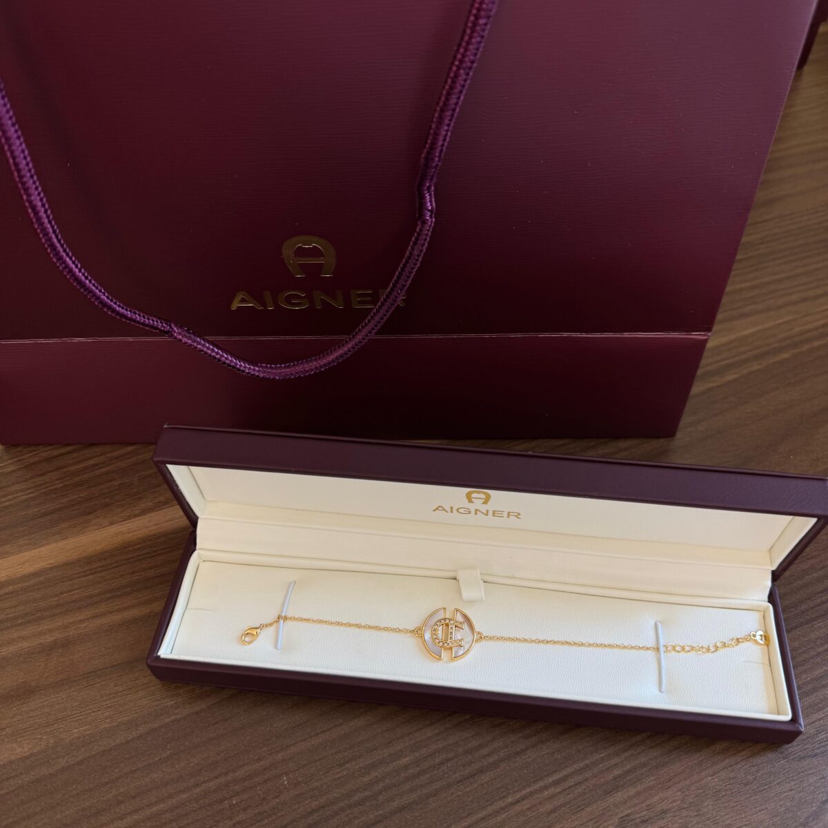 Aigner Bracelet - Image 2