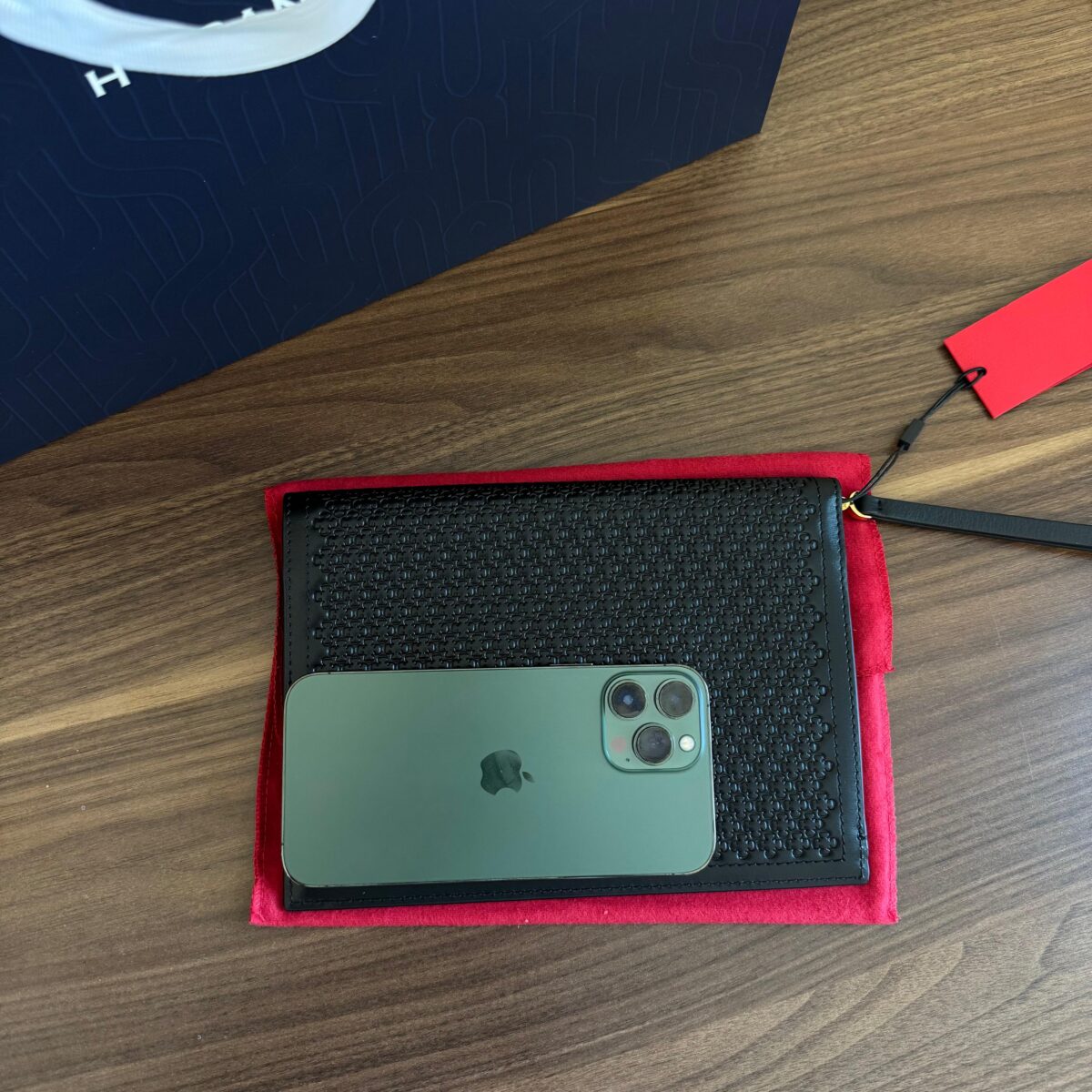 CH Clutch - Image 3