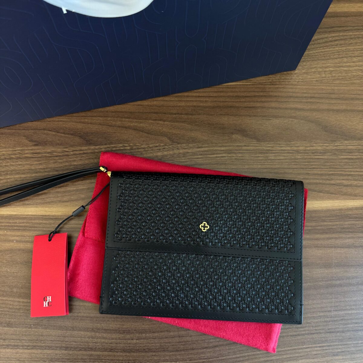CH Clutch - Image 1